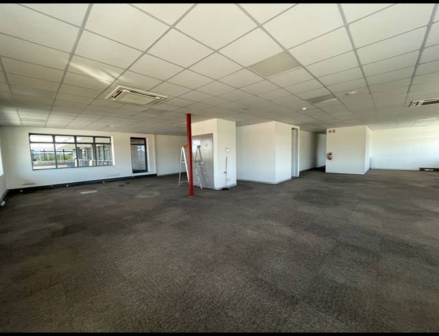 273M² OFFICE TO LET IN RIVONIA
